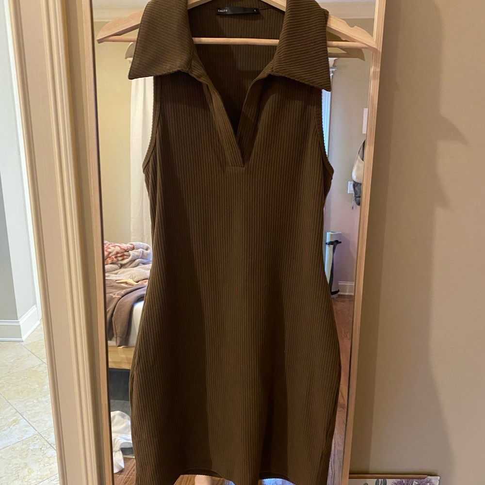 Brown ribbed collared mini dress